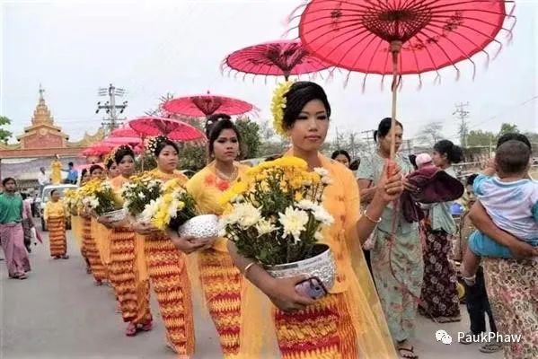 အပျိုစင်လေးများခင်းရသည့်ပန်းမွေ့ယာပူဇော်ပွဲ (၁)