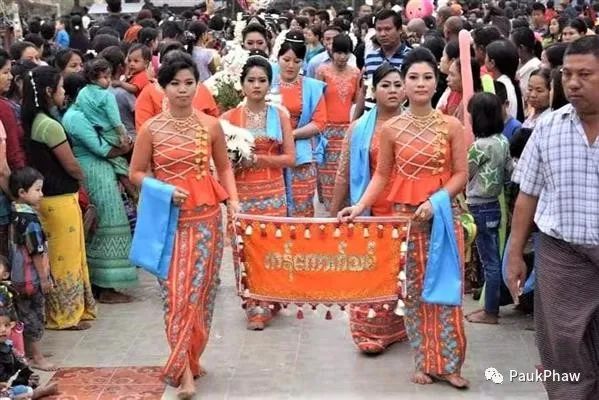 အပျိုစင်လေးများခင်းရသည့်ပန်းမွေ့ယာပူဇော်ပွဲ (၁)