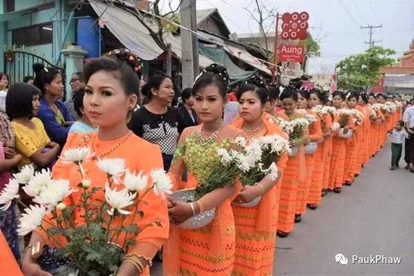 အပျိုစင်လေးများခင်းရသည့်ပန်းမွေ့ယာပူဇော်ပွဲ (၂)