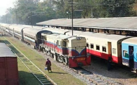 ရထားလက်မှတ်နှုန်းထားများဈေးနှုန်းပြောင်းလဲသတ်မှတ်