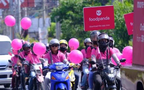 မန္တလေးက Food Panda Rider များ လုပ်ငန်းခွင် မဝင်ဘဲ ဆန္ဒဖော်ထုတ်