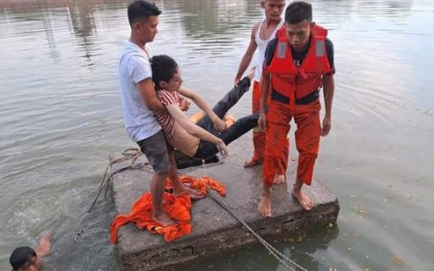 ဆေးတက္ကသိုလ်ကျောင်းသားတစ်ဦး မန္တလေးကျုံးရေပြင်အတွင်း ခုန်ချပြီးအဆုံးစီရင်ခဲ့ 